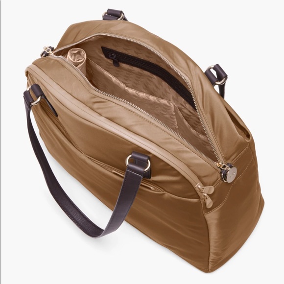 Lo & Sons O.G. 2 Medium Purse. Color:Golden Brown. Designed for style & function - Picture 2 of 2